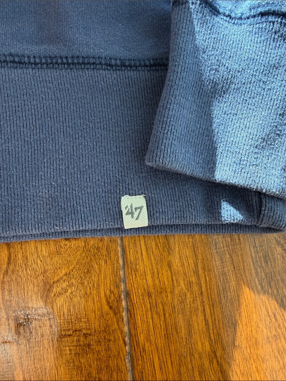 Los Angeles Dodgers blue quarter zip jacket with embroidered sleeve - Picture 5 of 5